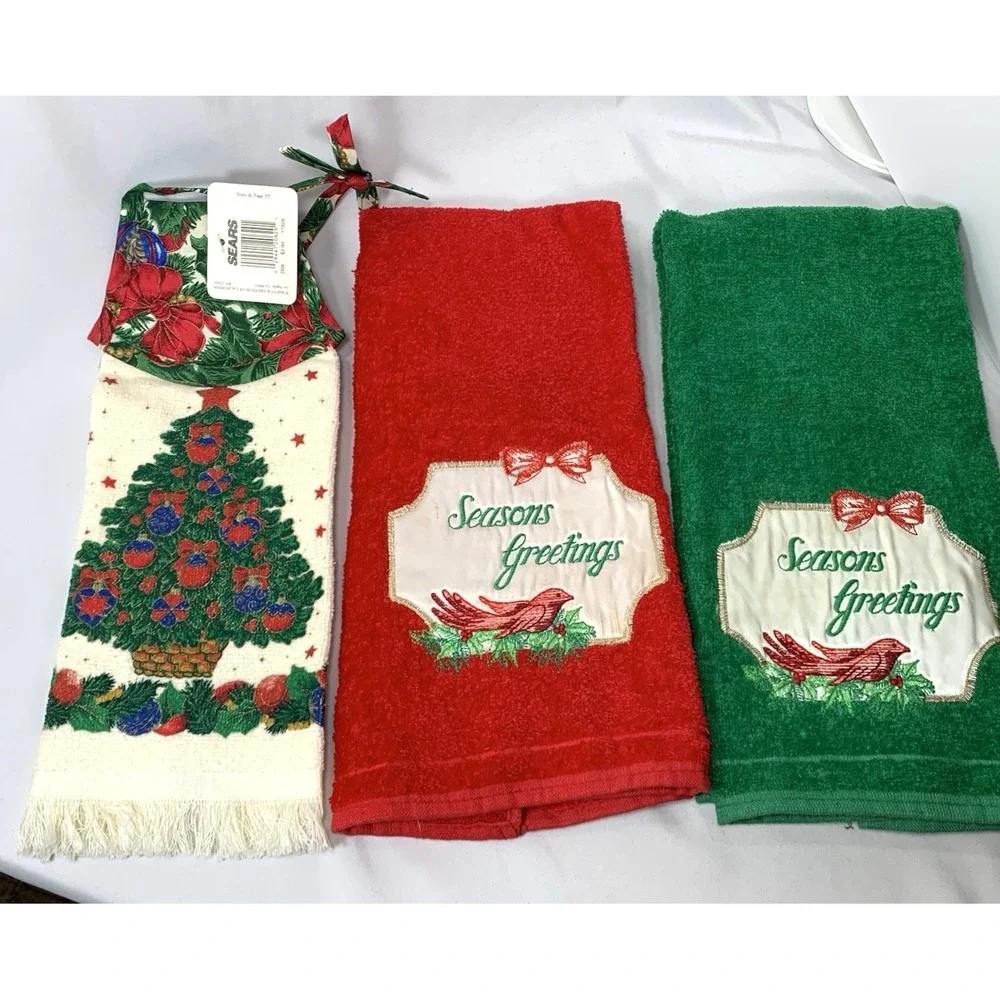 Cannon Christmas Handtowels Vintage Holiday USA made Red Green Set of 3-1 is NEW